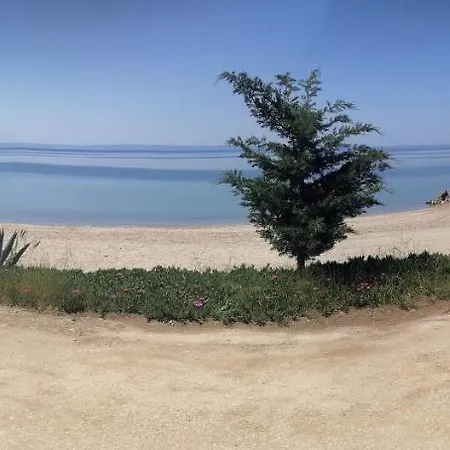 Porto Almira Beachfront House Holiday home *