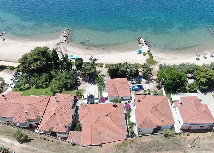 펜션 Porto Almira Beachfront House 니키티