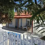 Porto Almira Beachfront House Nyaraló *