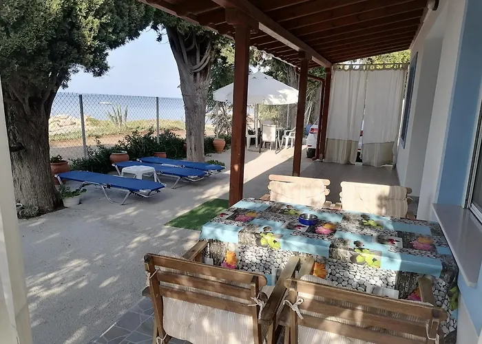 Porto Almira Beachfront House Σπίτι διακοπών *
